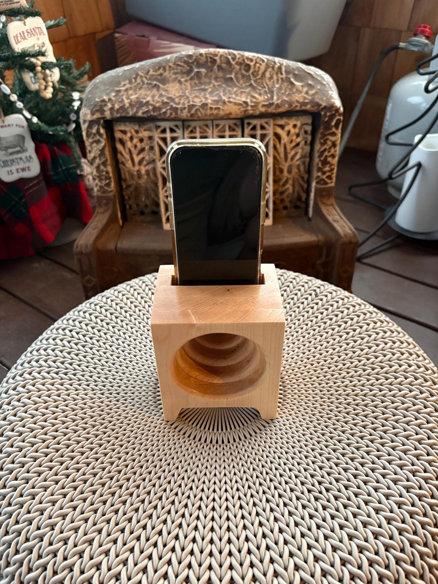 Handcrafted Wooden Passive Cell Phone Amplifier - No Power Needed Acoustic Speaker